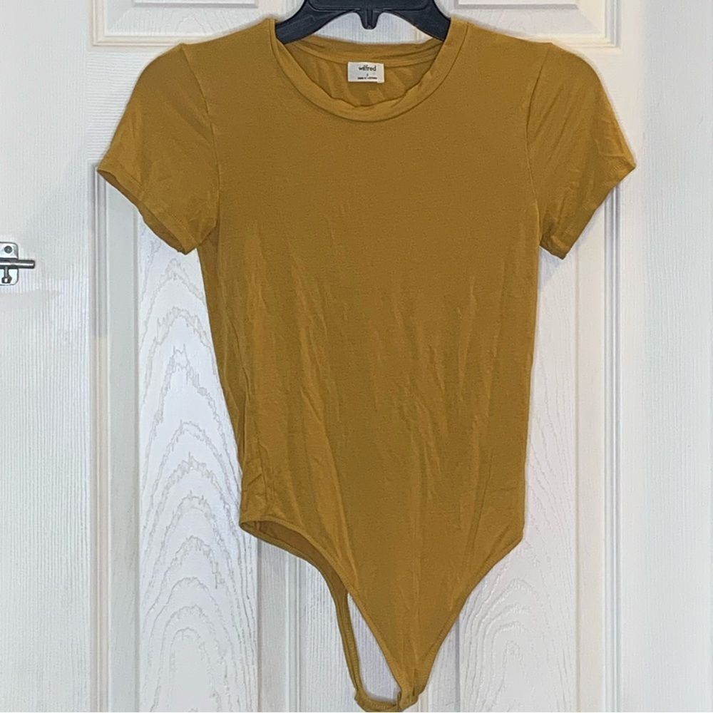 WILFRED Body Suit Tee Shirt Style Thong Size Small
Golden Mustard Color